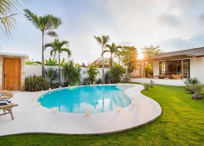 Stunning 3 Bed Villa, Close To Cafes And * Canggu (Bali)